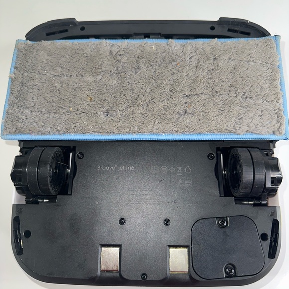 iRobot Braava Jet M6 Wi-Fi Connected Robot Mop Tested Working - Picture 11 of 12